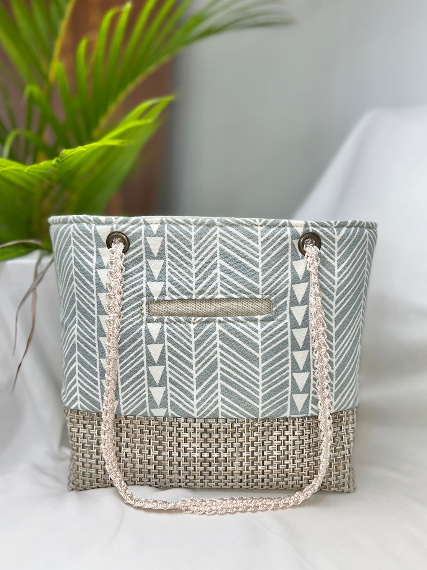 Kaulana Small Tote