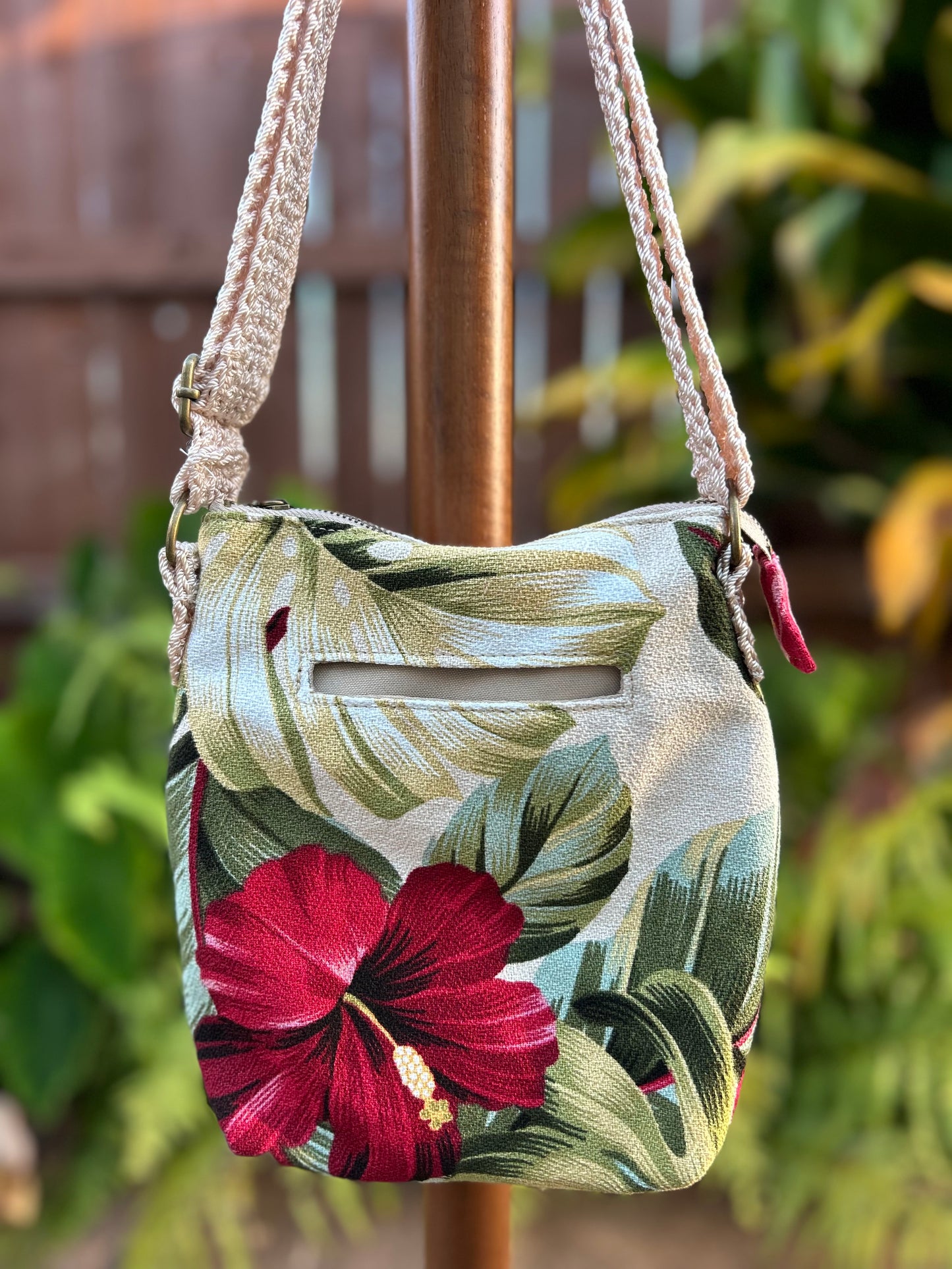 Ku'uipo Crossbody