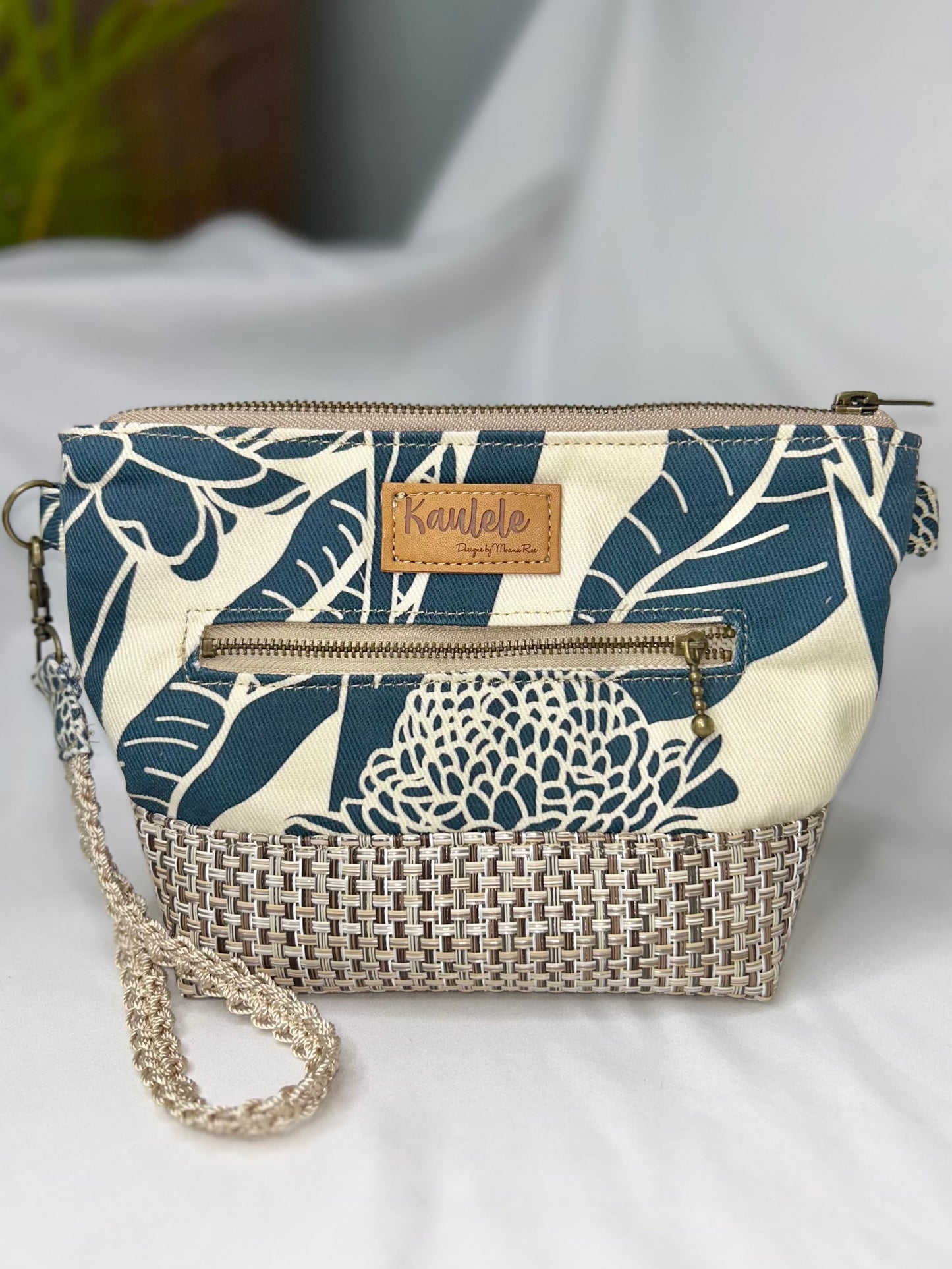 Kaulana Clutch