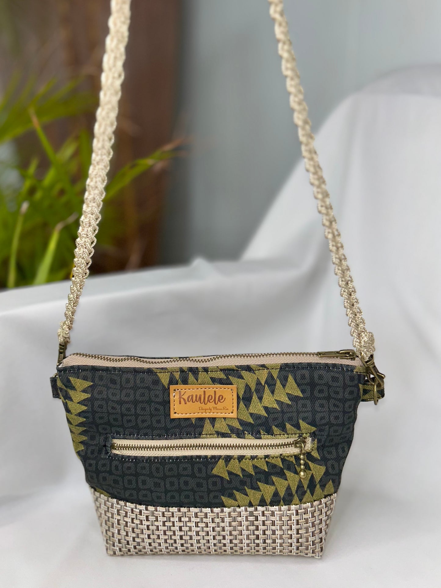 Kaulana Clutch