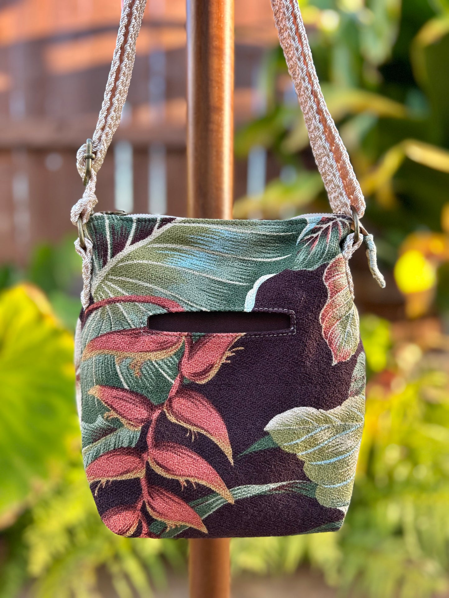 Ku'uipo Crossbody