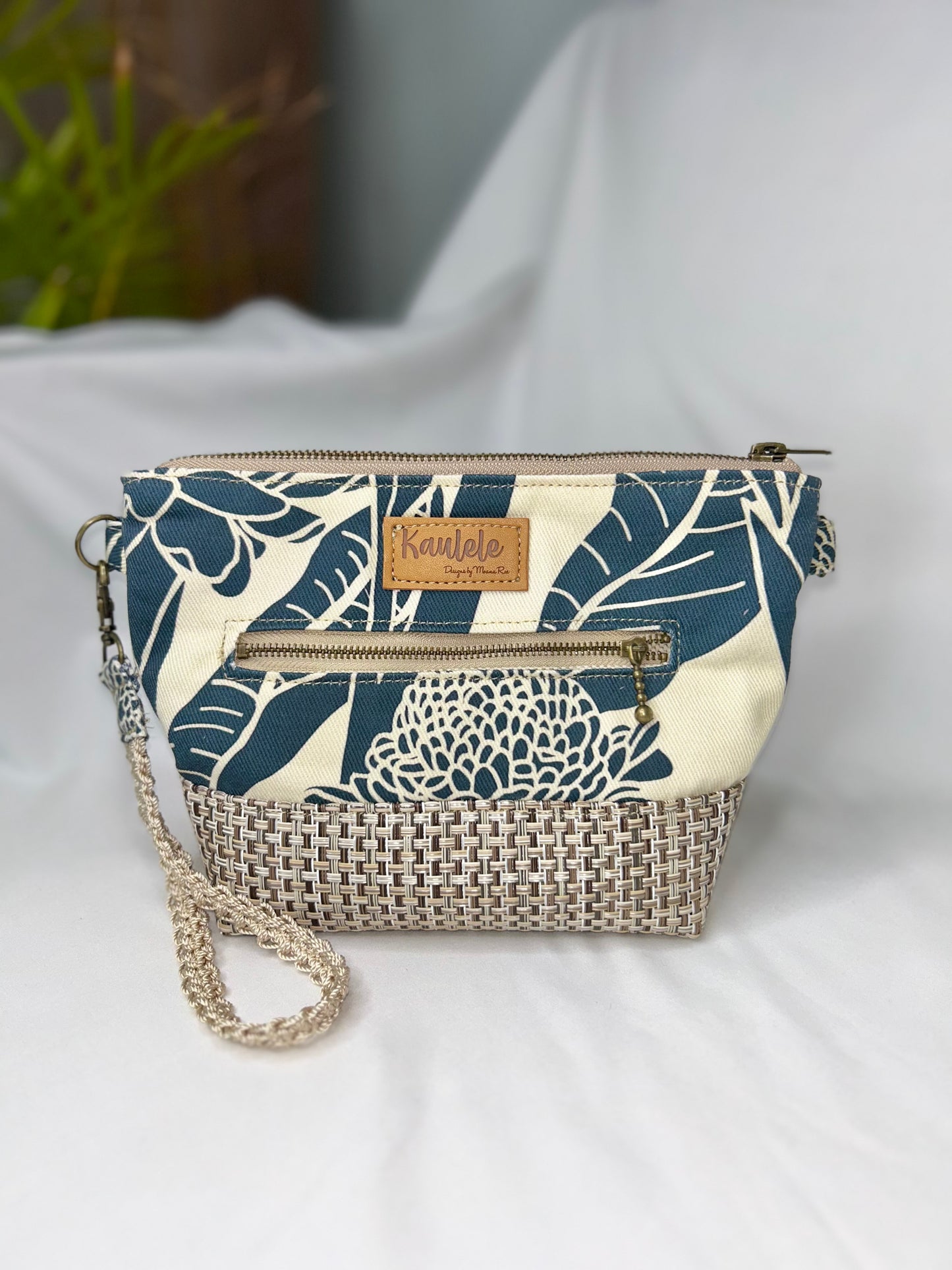 Kaulana Clutch